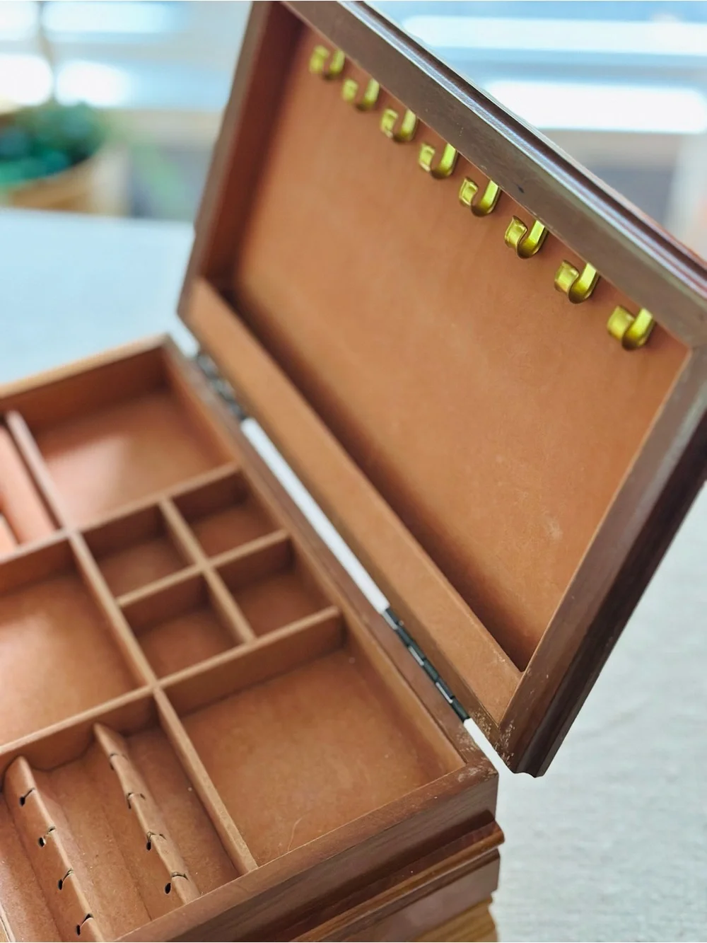 Vintage jewelry box with jewelry